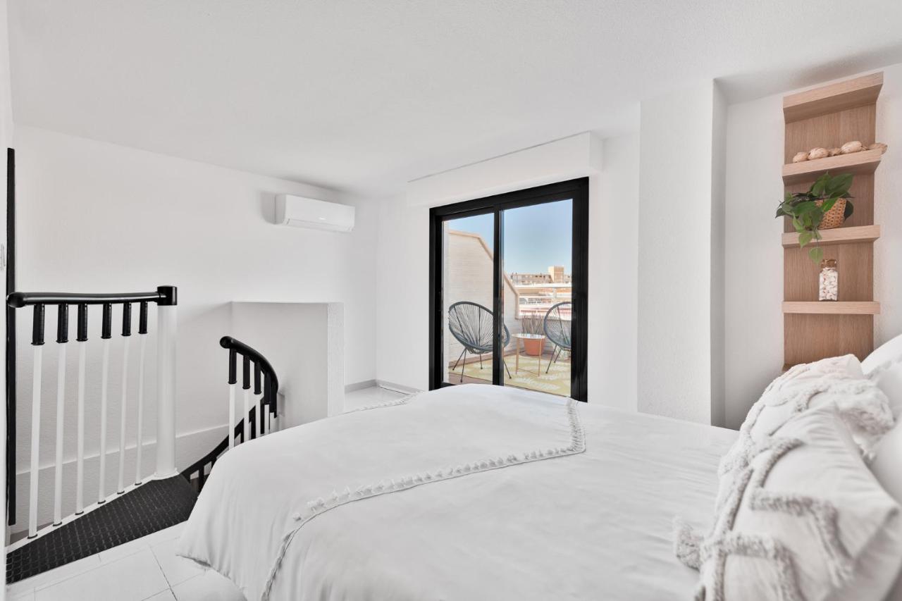Apartamento La Fiesta, 250 M To The Sea Plus Swimming Pool トレビエハ エクステリア 写真